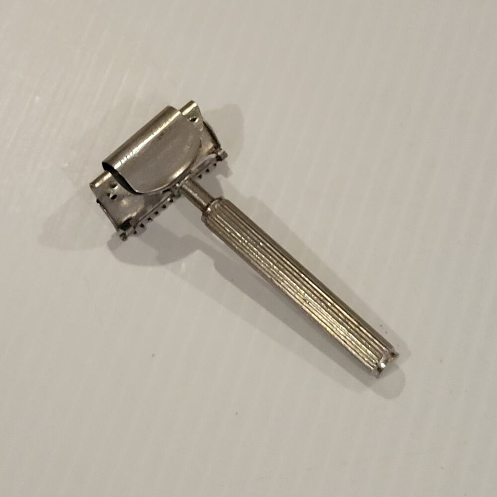 Rare Vintage Rhodes Kriss Kross Swivel Head Injector Safety Razor